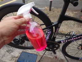 侍ケミカルの新製品？ バイクウォッシュ（仮） て・す・と